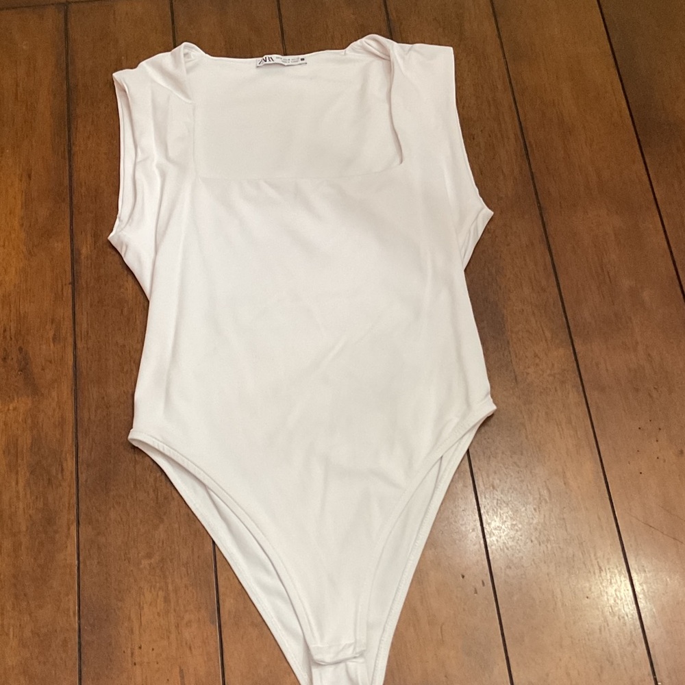 Zara Women's White Sleeveless Bodysuit